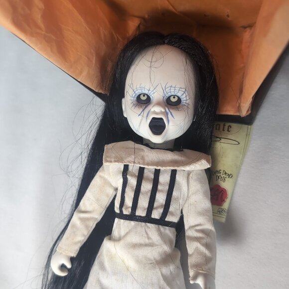 Mezco Toyz Living Dead Dolls Series 16 Eleanor Doll w/ Certificate - No Costume - Picture 4 of 15